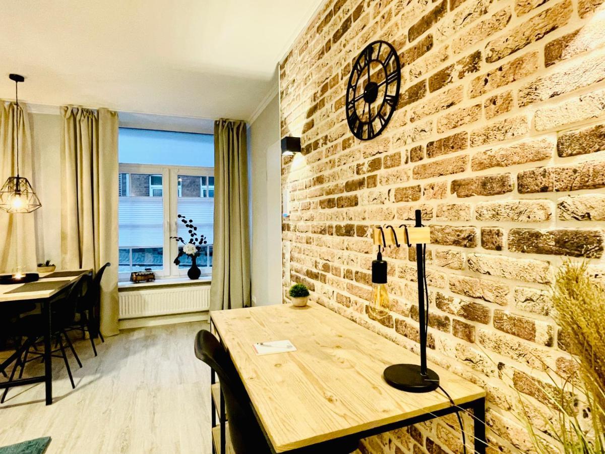 Schoene Ferienwohnungen Teilweise Mit Dachterrasse Im Herzen Von Itzehoe Ngoại thất bức ảnh