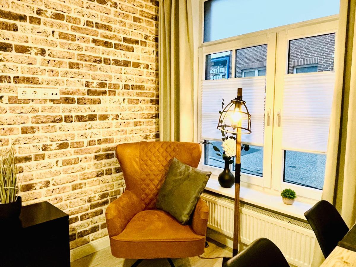 Schoene Ferienwohnungen Teilweise Mit Dachterrasse Im Herzen Von Itzehoe Ngoại thất bức ảnh