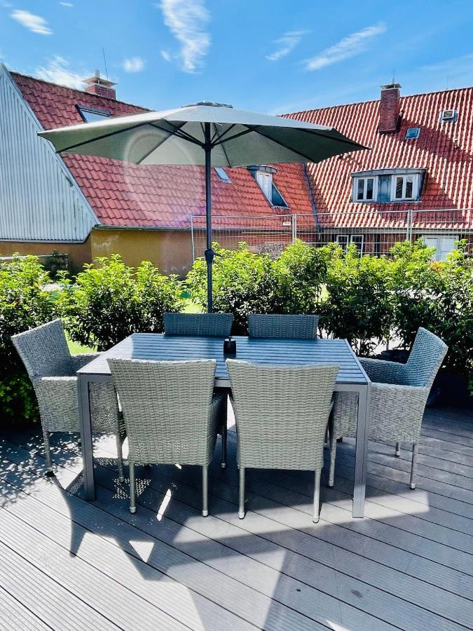 Schoene Ferienwohnungen Teilweise Mit Dachterrasse Im Herzen Von Itzehoe Ngoại thất bức ảnh